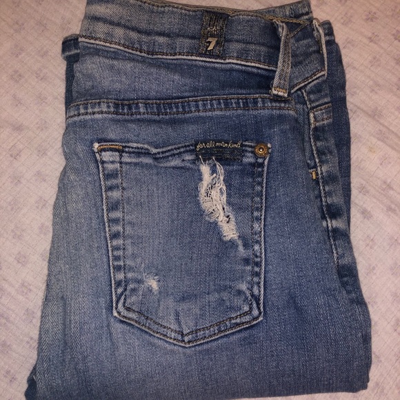 Jeans - Picture 2 of 4